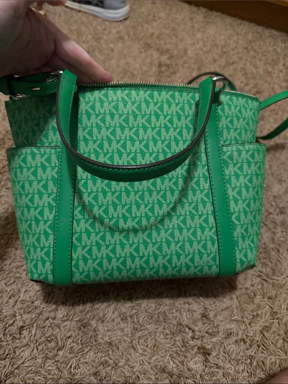 Michael Kors Green Signature Canvas Tote with Tassel Charm w/matching card hold